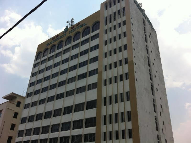 Garden Hotel บาตู ปาฮัท ภายนอก รูปภาพ